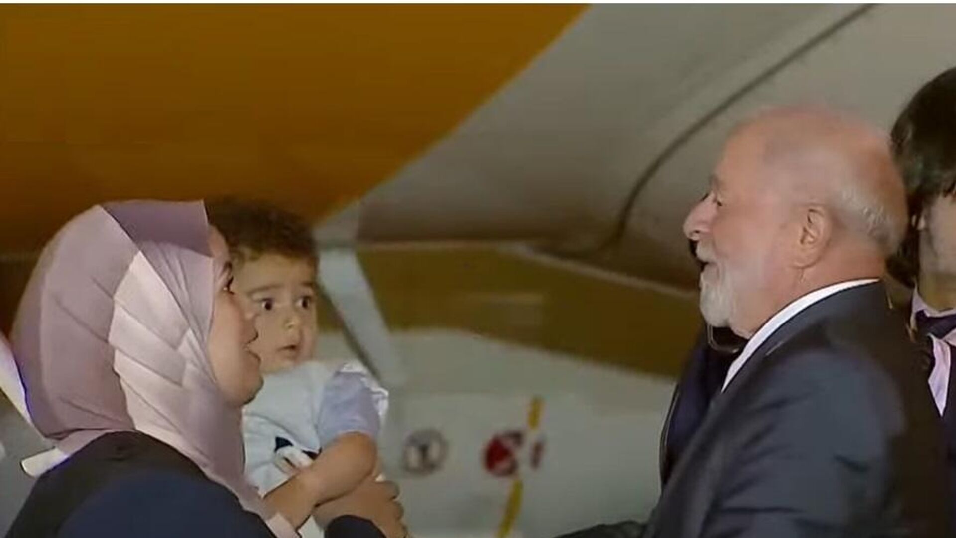 Lula recebe repatriados de Gaza  na Base aérea de Brasília em 13 de dezembro de 2023 - Sputnik Brasil, 1920, 17.11.2023