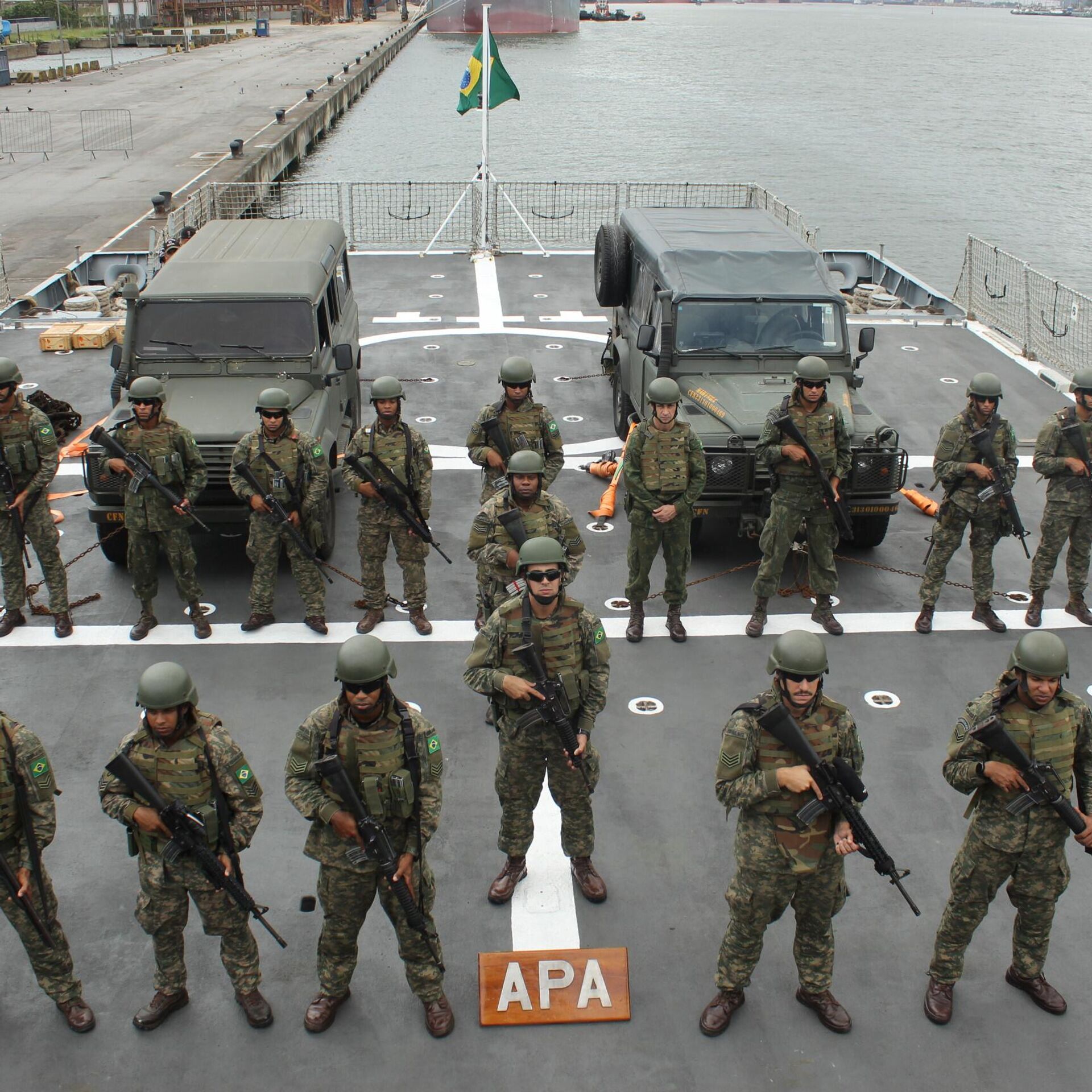 Brasil: Colecionadores de armas já superam total de PMs e de integrantes  das Forças Armadas – Jornal da Chapada