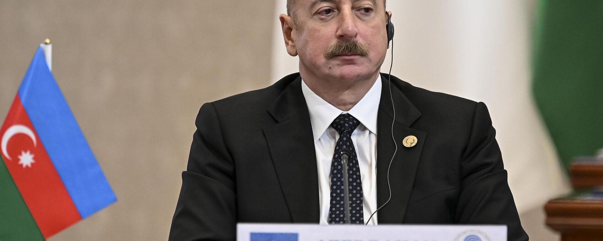 Ilham Aliev, presidente do Azerbaijão, participa da Cúpula da Organização de Cooperação Econômica (ECO, na sigla em inglês) em Tashkent, Uzbequistão, 9 de novembro de 2023 - Sputnik Brasil, 1920, 17.11.2023