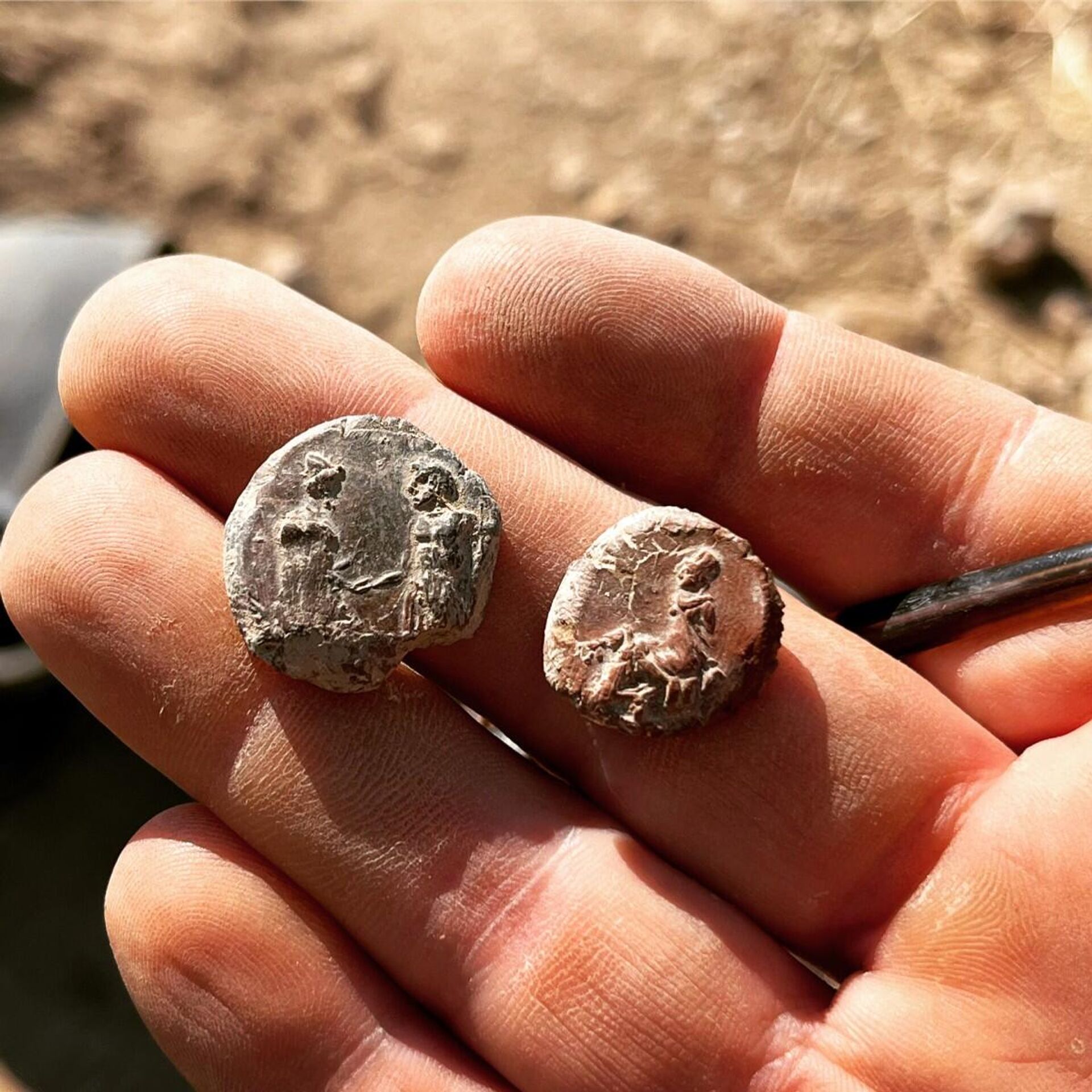 Selos de argila antigos para documentos são descobertos durante escavações no local da antiga cidade romana de Doliche, no território da Turquia - Sputnik Brasil, 1920, 24.11.2023