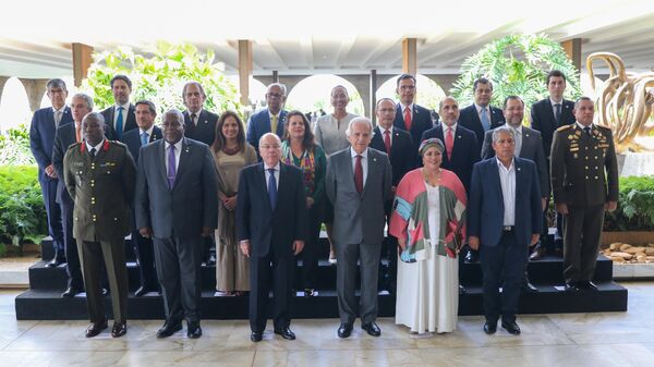 Ministros das Relações Exteriores e da Defesa de 11 países da América do Sul durante encontro no Itamaraty. Brasília (DF), 22 de novembro de 2023 - Sputnik Brasil