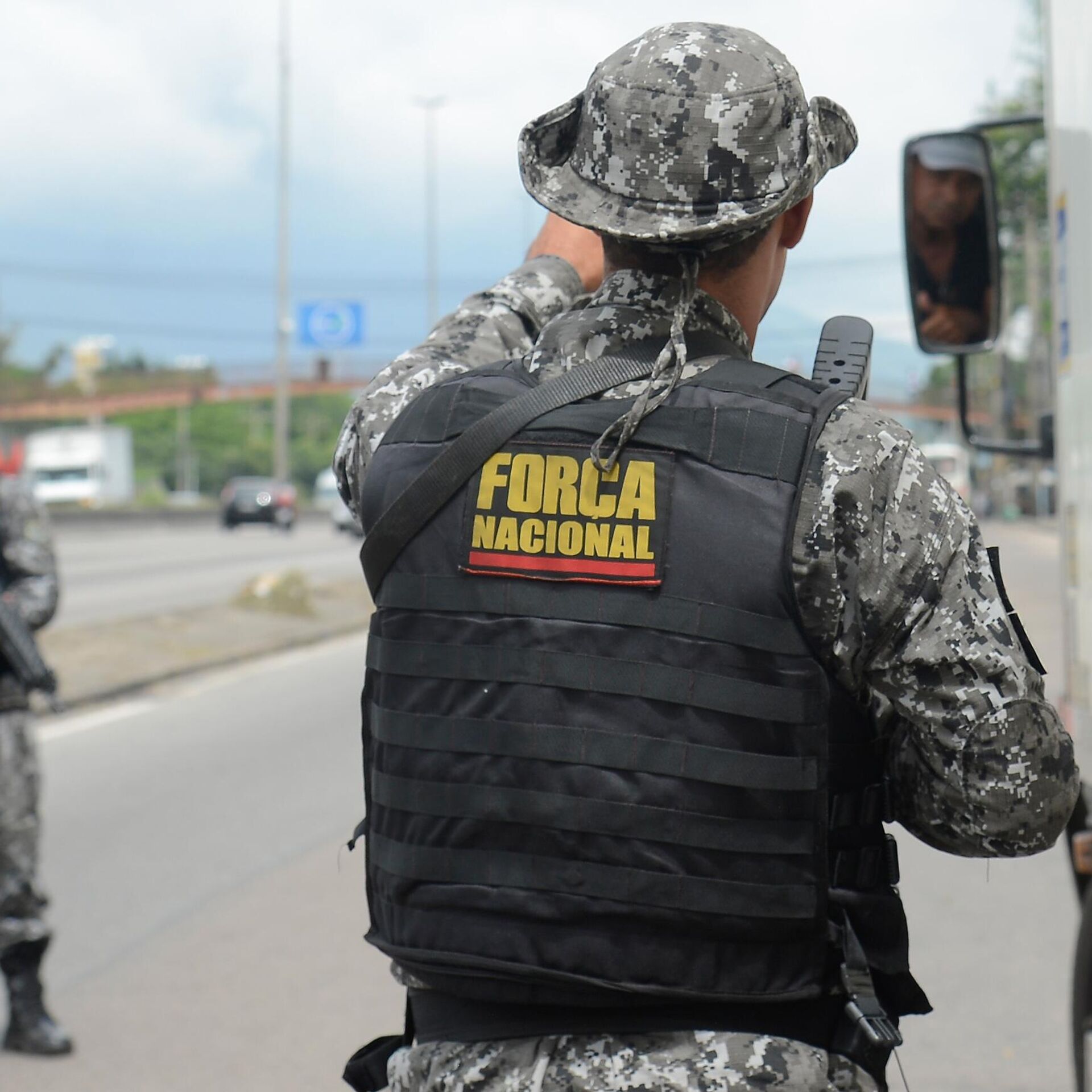 Brasil: Colecionadores de armas já superam total de PMs e de integrantes  das Forças Armadas – Jornal da Chapada