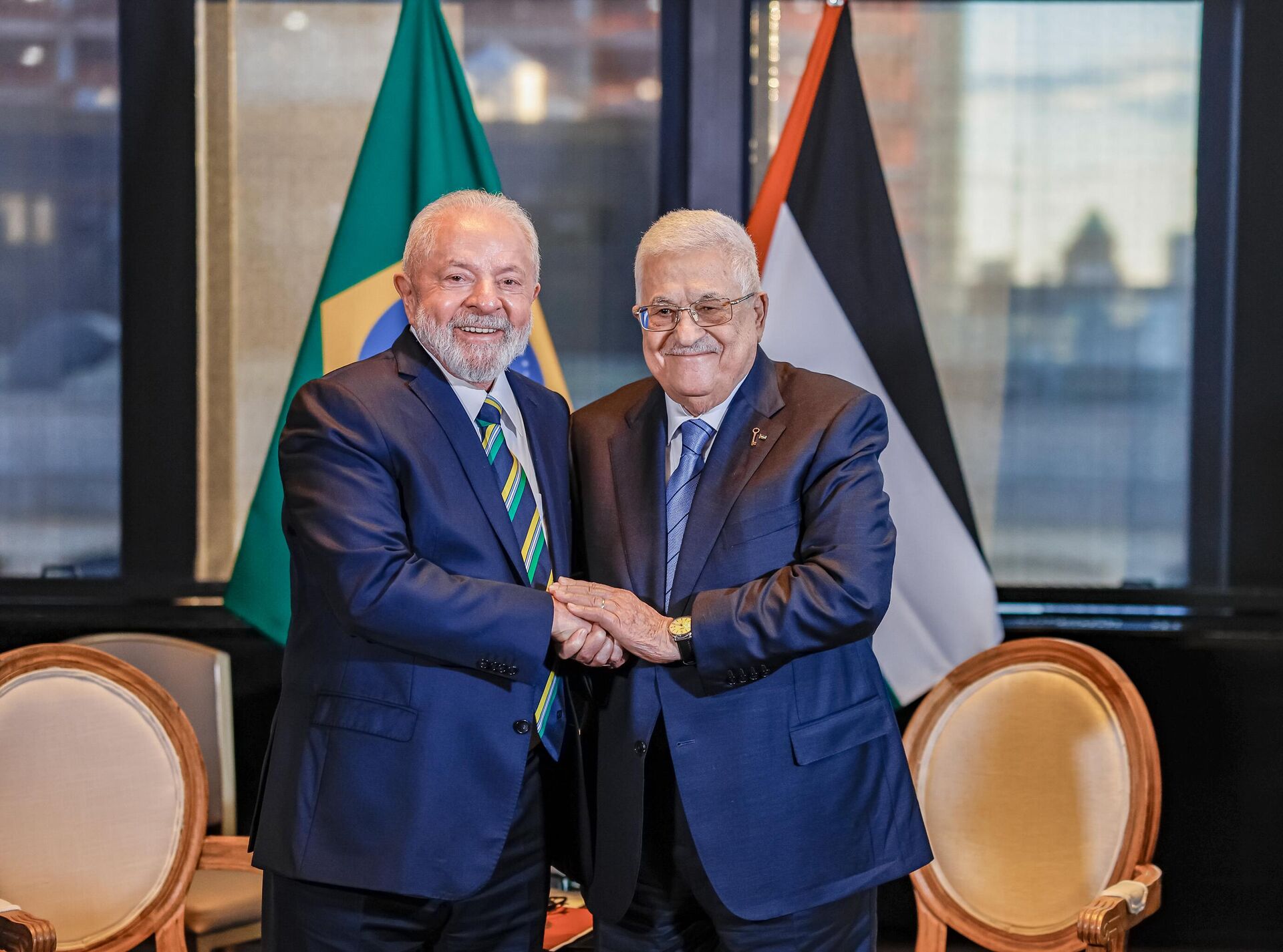 Presidente do Brasil, Luiz Inácio Lula da Silva, durante encontro com o presidente da Autoridade Nacional Palestina, Mahmoud Abbas, em Nova York, Estados Unidos, 19 de setembro de 2023 - Sputnik Brasil, 1920, 29.11.2023
