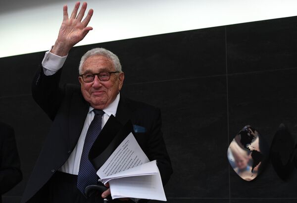 Henry Kissinger no fórum internacional de cientistas e especialistas Leituras de Primakov na Rússia, 30.06.2017. - Sputnik Brasil