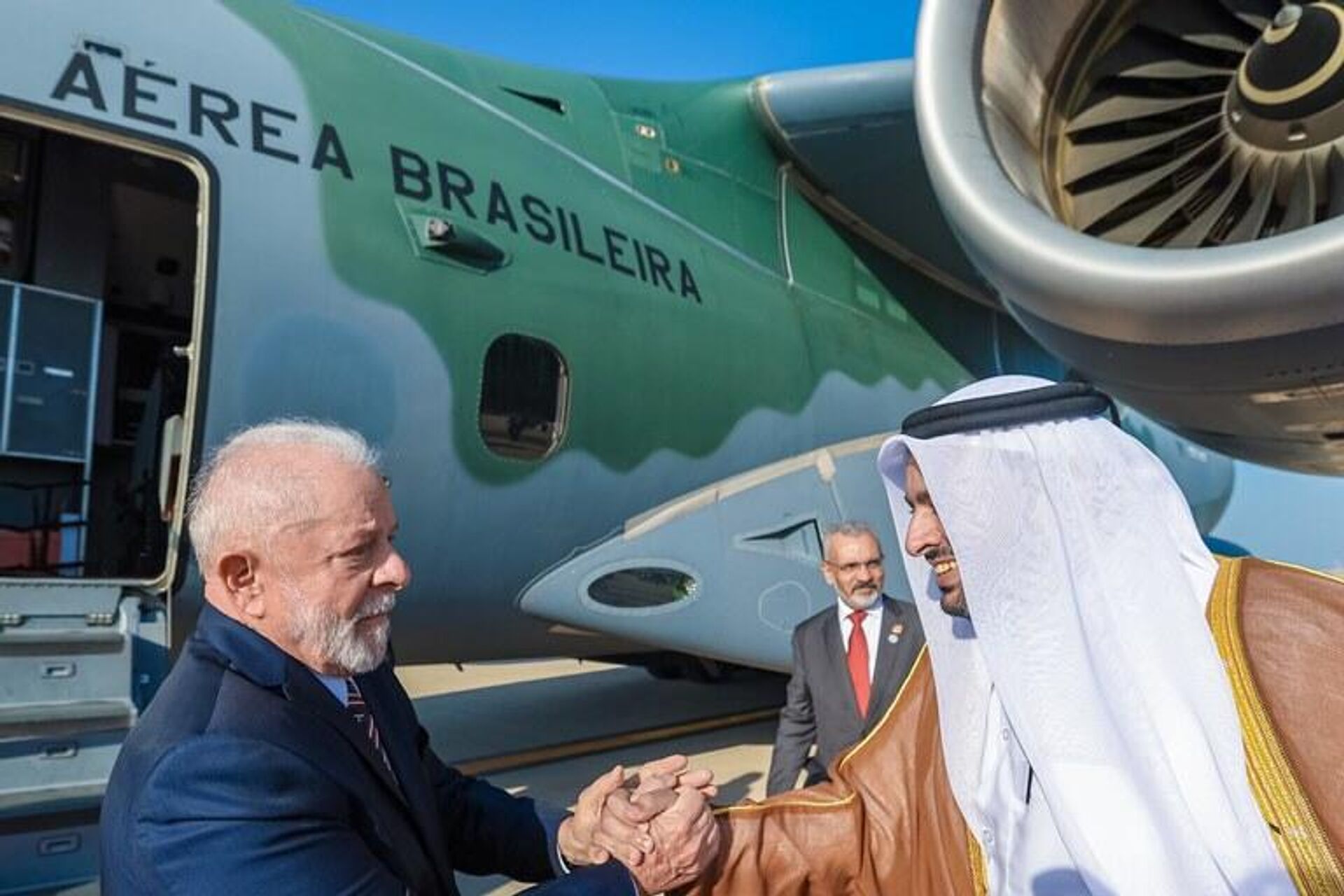 Presidente Lula chega a Dubai para a série de agendas na COP 28. 30 de novembro de 2023 - Sputnik Brasil, 1920, 30.11.2023