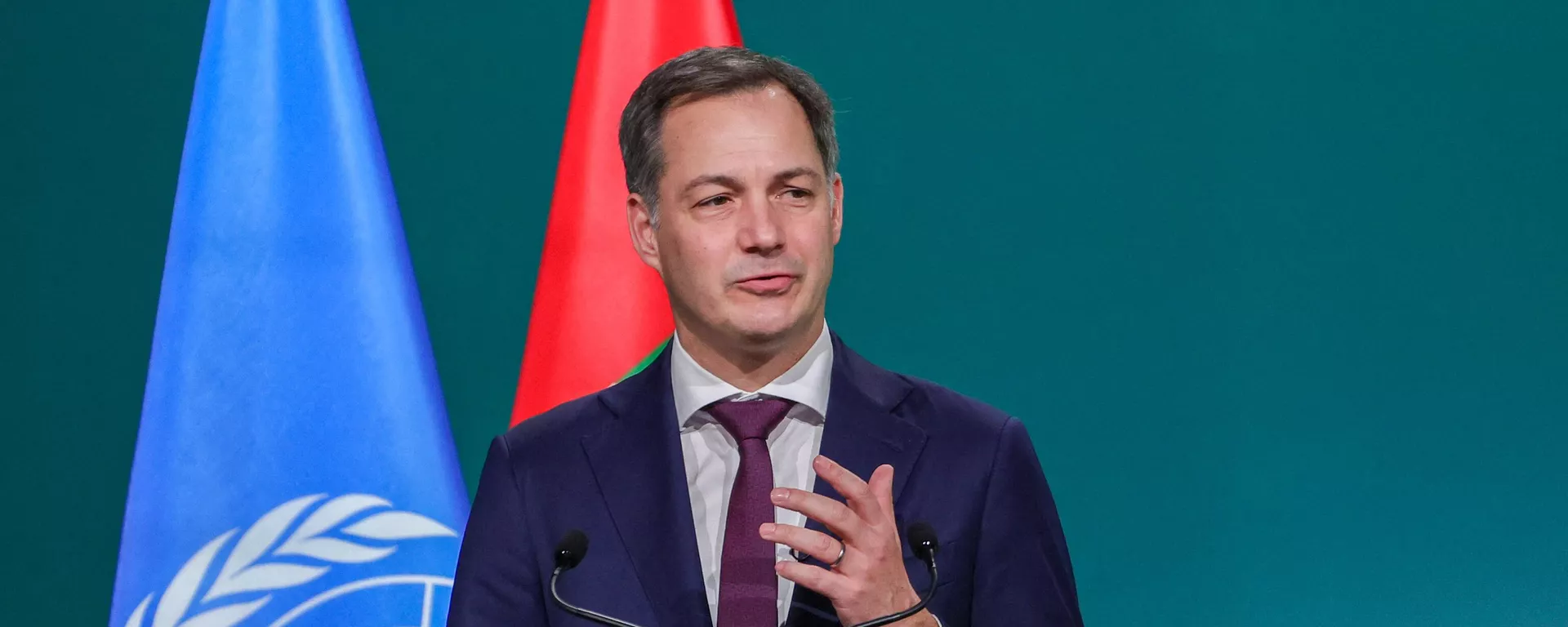 Alexander De Croo, primeiro-ministro da Bélgica, fala durante sessão da Cúpula Climática da COP28, em Dubai. Emirados Árabes Unidos, 2 de dezembro de 2023 - Sputnik Brasil, 1920, 16.01.2024