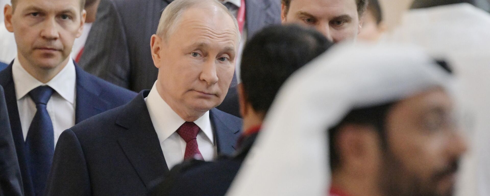 Presidente russo Vladimir Putin no pavilhão dos EAU no Fórum Econômico Internacional de São Petersburgo, 16 de junho de 2023 - Sputnik Brasil, 1920, 06.12.2023