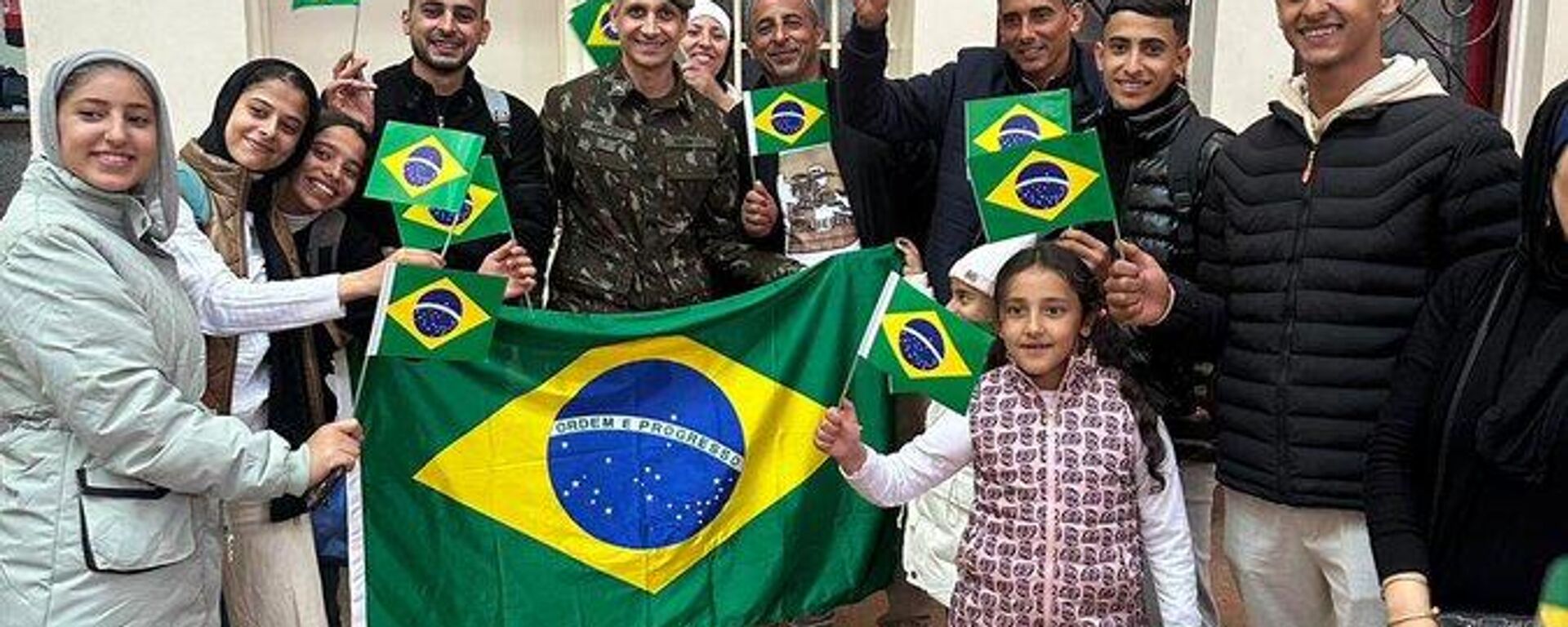 Grupo com 47 brasileiros e familiares é repatriado de Gaza - Sputnik Brasil, 1920, 09.12.2023