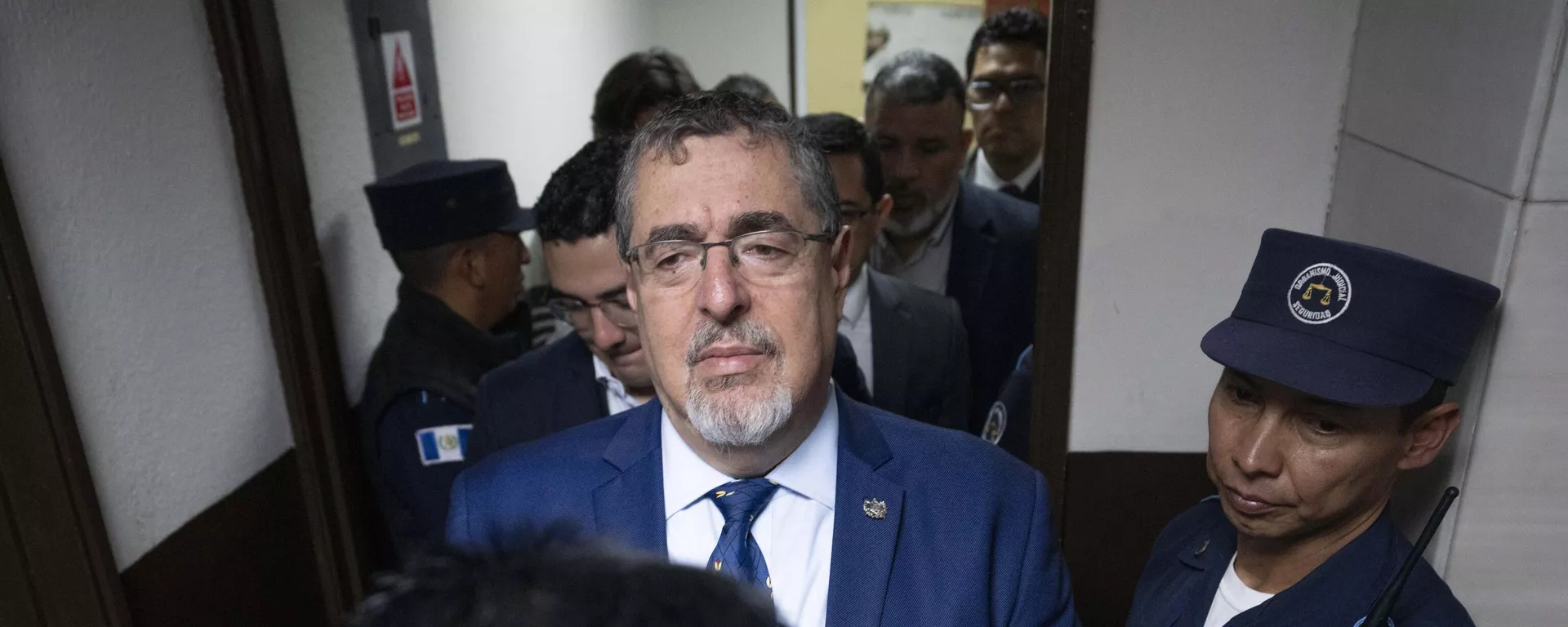 O presidente eleito Bernardo Arévalo chega a tribunal para solicitar informações sobre processo judicial. Guatemala, 12 de dezembro de 2023 - Sputnik Brasil, 1920, 14.01.2024