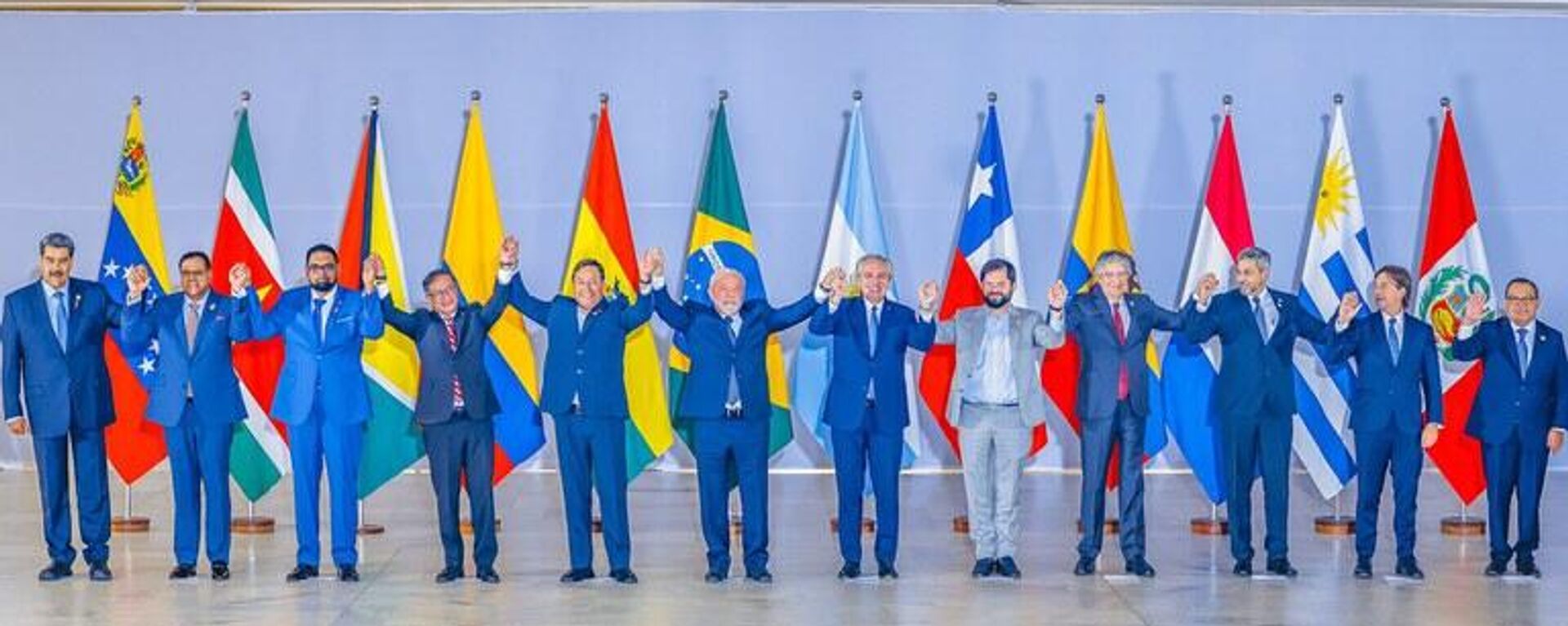 Líderes dos 12 países da América do Sul se reuniram em Brasília - Sputnik Brasil, 1920, 15.12.2023