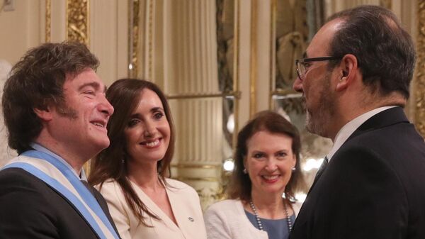 O presidente da Argentina, Javier Milei (à esquerda) - Sputnik Brasil