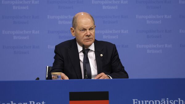 Olaf Scholz, chanceler alemão, durante conferência de imprensa em uma cúpula da União Europeia em Bruxelas. Bélgica, 27 de outubro de 2023 - Sputnik Brasil