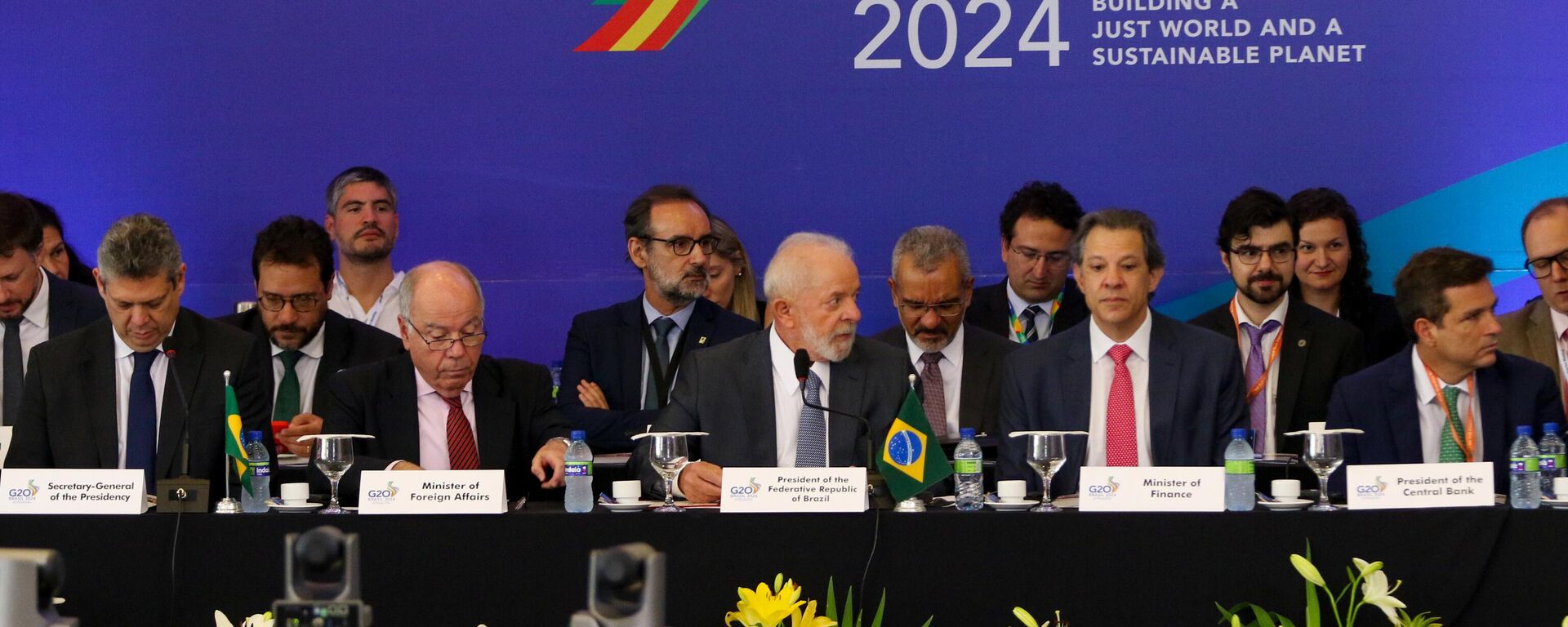 O presidente do Brasil, Luiz Inácio Lula da Silva, abre a sessão conjunta da Trilha de Sherpas e de Finanças do G20, no Palácio Itamaraty. Brasília (DF), 13 de dezembro de 2023 - Sputnik Brasil, 1920, 04.01.2024