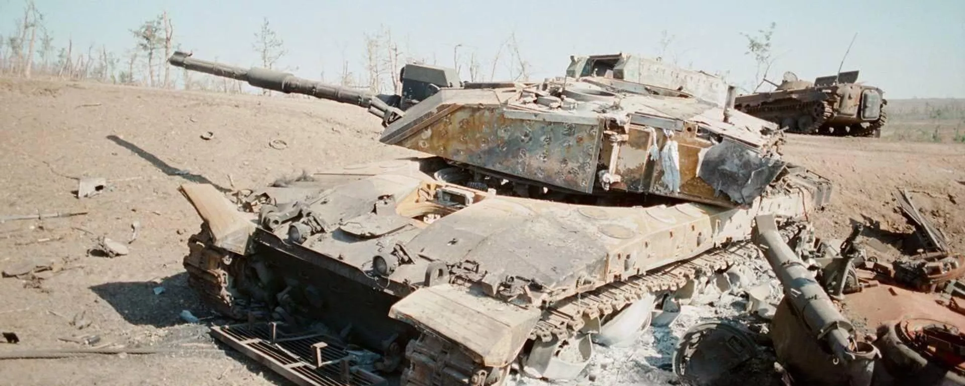 Tanque britânico Challenger destruído - Sputnik Brasil, 1920, 07.01.2024