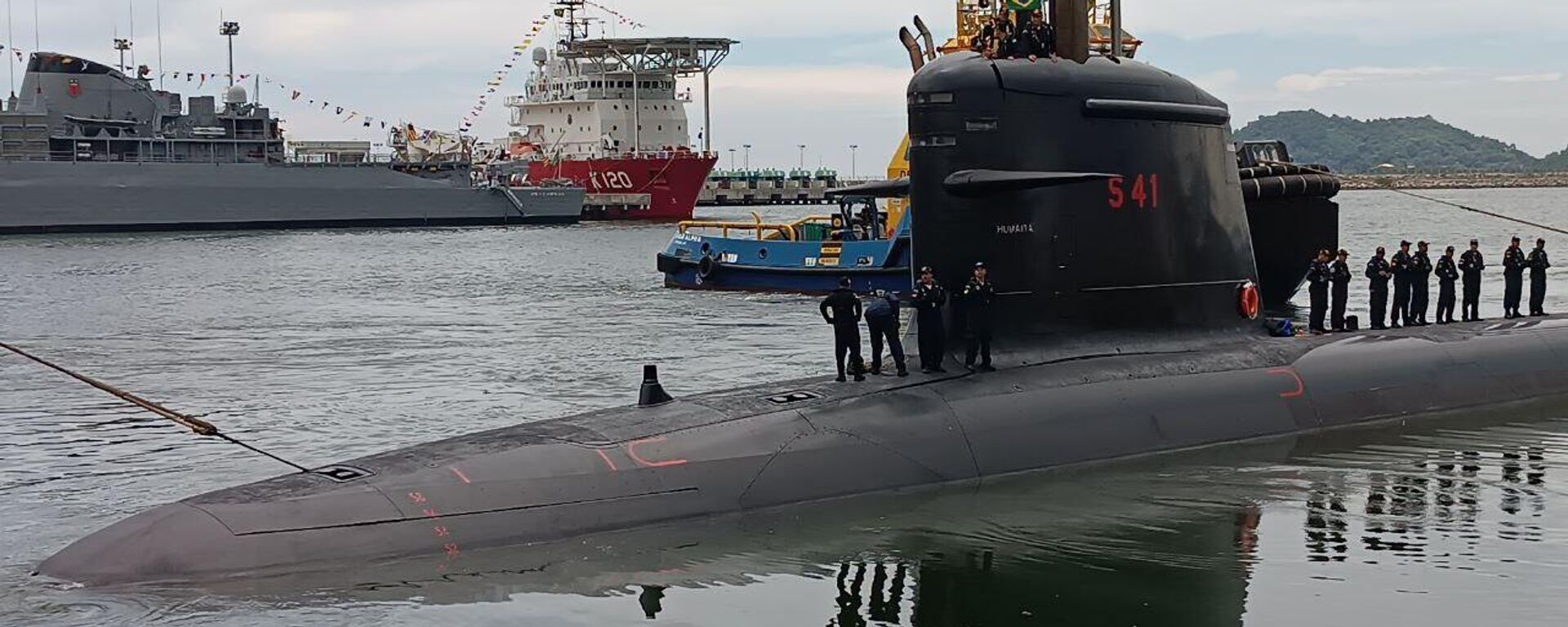 Submarino Humaitá (S-41), da Marinha brasileira, durante cerimônia de lançamento realizada em Itaguaí (RJ), em 12 de janeiro de 2024 - Sputnik Brasil, 1920, 12.01.2024