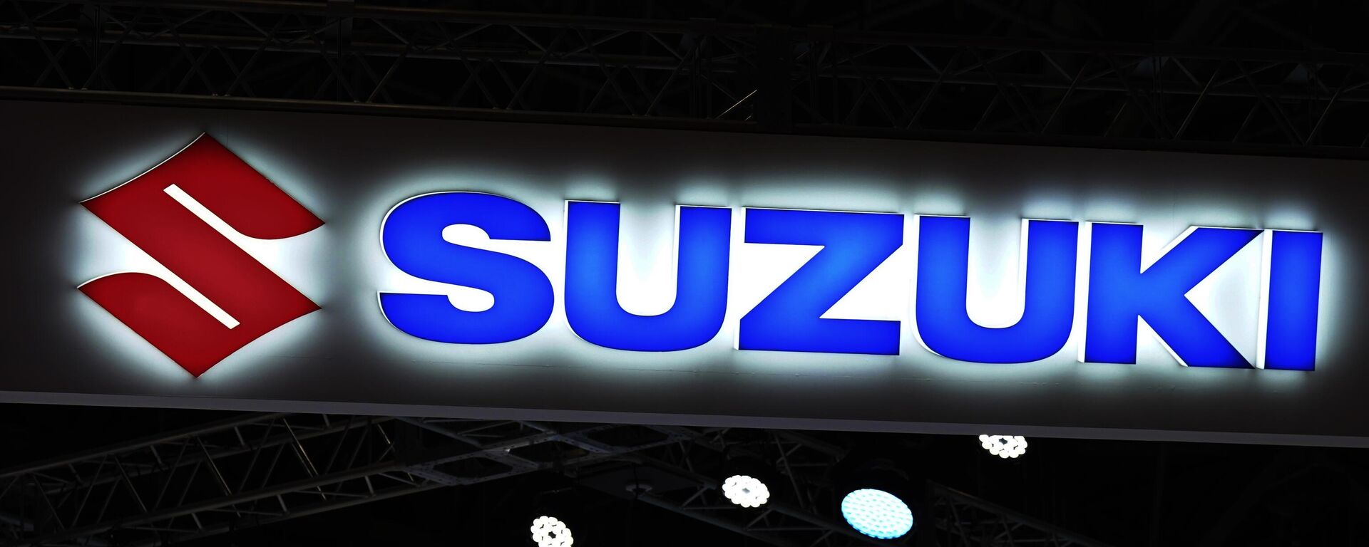 Logomarca da Suzuki no Show de Mobilidade do Japão, em 26 de outubro de 2023 - Sputnik Brasil, 1920, 16.01.2024