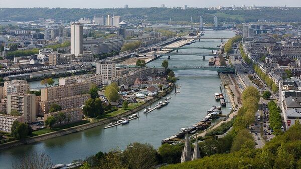 Vista do rio Sena na cidade de Rouen, uma das principais da região norte da França - Sputnik Brasil