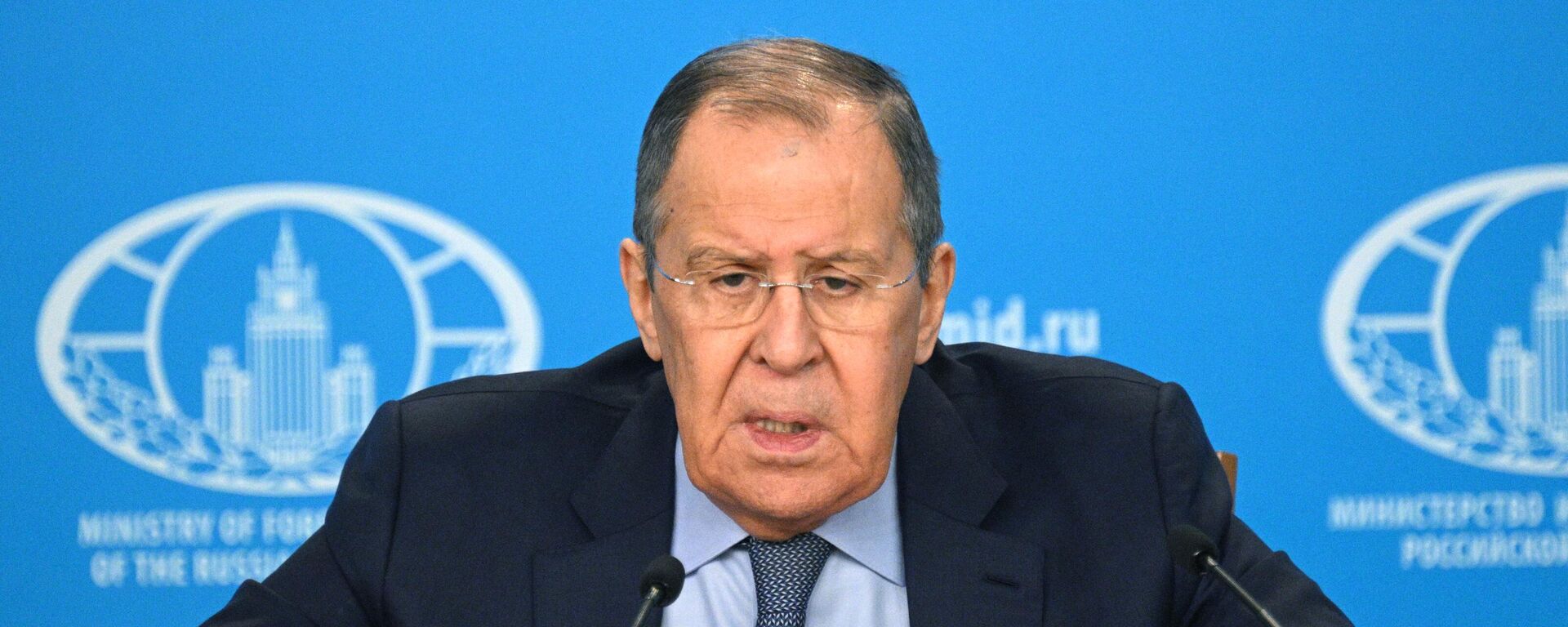 Ministro das Relações Exteriores da Rússia, Sergei Lavrov, discursa na coletiva de imprensa anual. Moscou, 18 de janeiro de 2024 - Sputnik Brasil, 1920, 23.01.2024