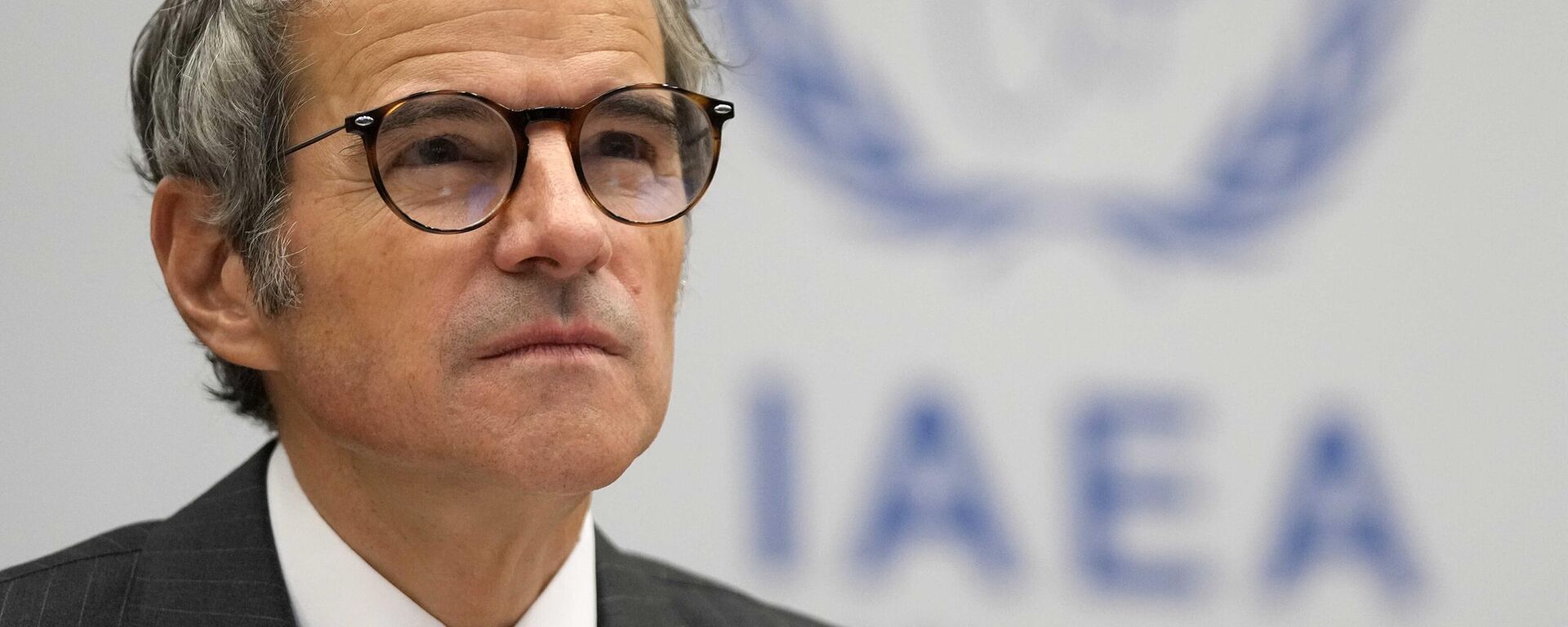 Rafael Grossi, diretor-geral da Agência Internacional de Energia Atômica (AIEA), chega a reunião do Conselho de Governadores da AIEA em Viena, Áustria, 22 de novembro de 2023 - Sputnik Brasil, 1920, 07.04.2024