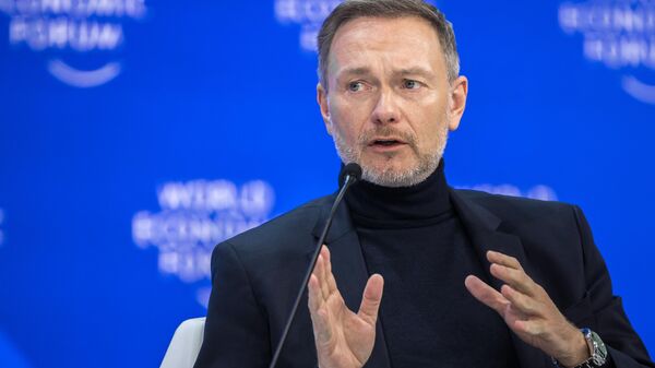 O ministro das Finanças alemão, Christian Lindner, participa de uma sessão no dia de encerramento da reunião anual do Fórum Econômico Mundial (WEF, na sigla em inglês), em Davos. Suíça, 19 de janeiro de 2024 - Sputnik Brasil