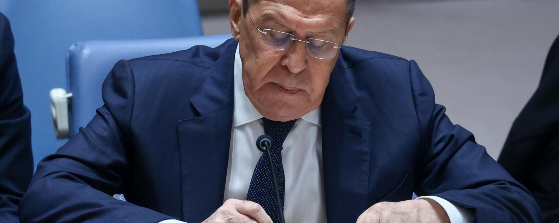 Ministro das Relações Exteriores da Rússia, Sergei Lavrov, durante sessão do Conselho de Segurança sobre a questão do fornecimento de armas à Ucrânia. Nova York, 22 de janeiro de 2024 - Sputnik Brasil, 1920, 24.01.2024