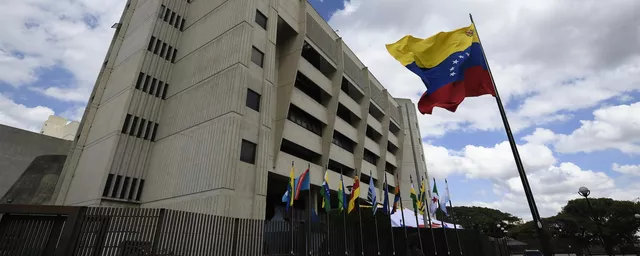 Bandeira venezuelana hasteada fora da Suprema Corte da Venezuela, em Caracas, em 22 de janeiro de 2021 Bandeira venezuelana hasteada fora da Suprema Corte da Venezuela, em Caracas, em 22 de janeiro de 2021 - Sputnik Brasil, 1920, 12.02.2024
