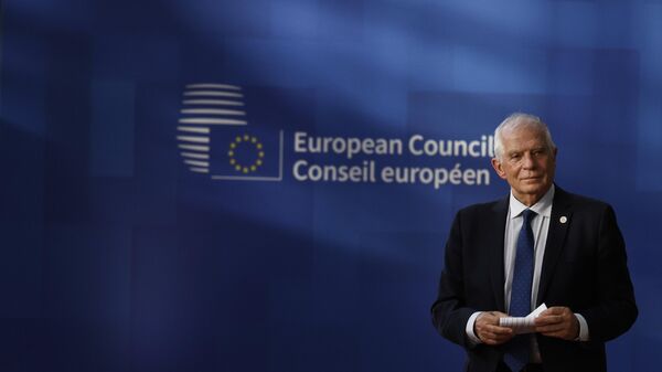 Josep Borrell, chefe das Relações Exteriores da União Europeia (UE), chega a cúpula do bloco em Bruxelas, Bélgica, 1º de fevereiro de 2024 - Sputnik Brasil