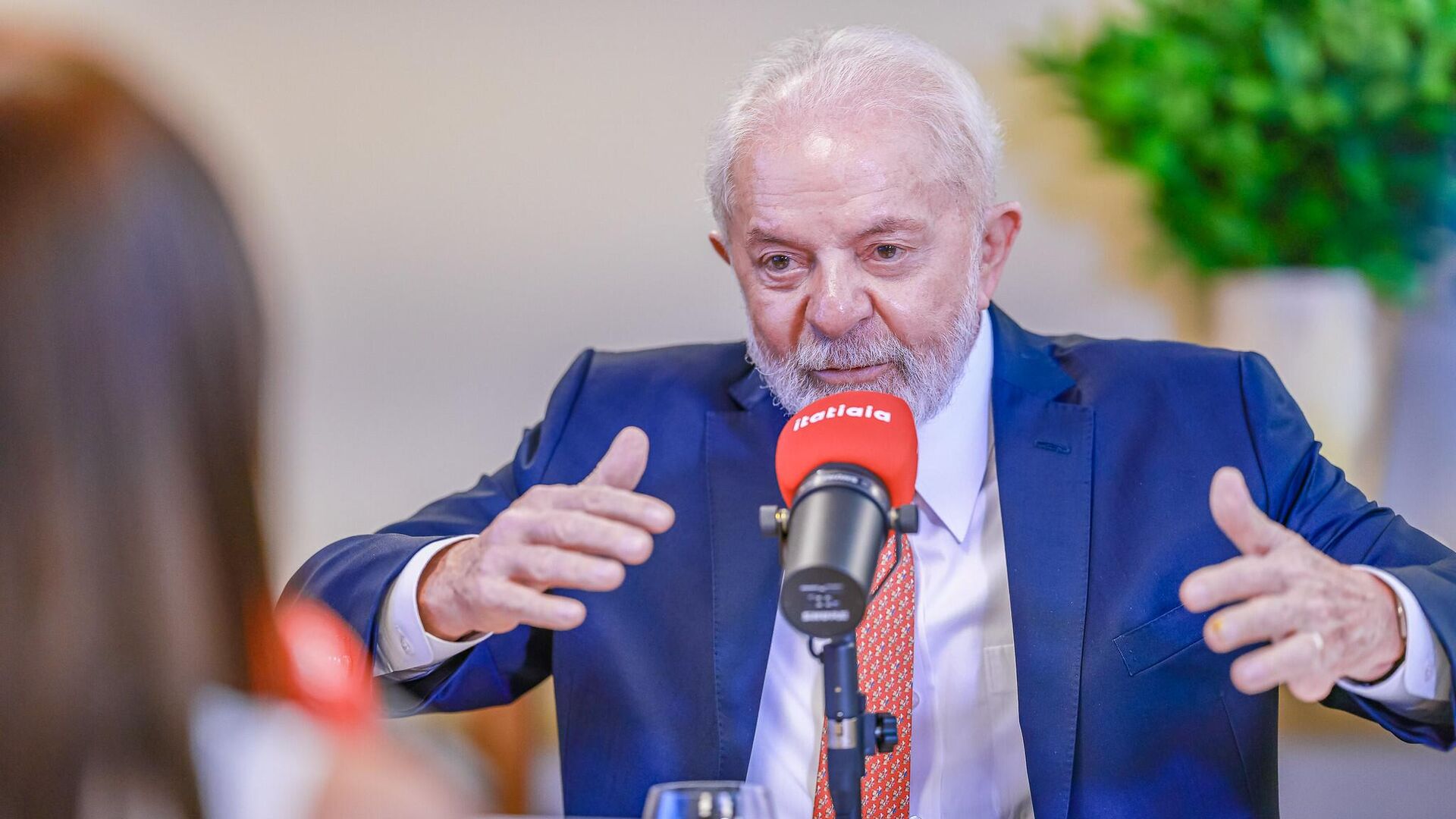 Presidente Luiz Inácio Lula da Silva concede entrevista a rádio mineira durante agenda em Minas Gerais. Belo Horizonte, 8 de fevereiro de 2024 - Sputnik Brasil, 1920, 08.02.2024