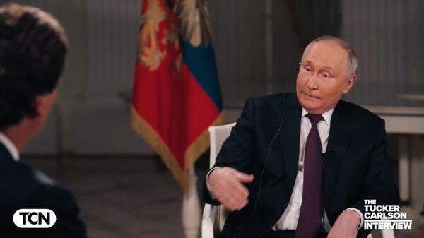 Presidente russo, Vladimir Putin durante entrevista ao jornalista norte-americano Tucker Carlson - Sputnik Brasil