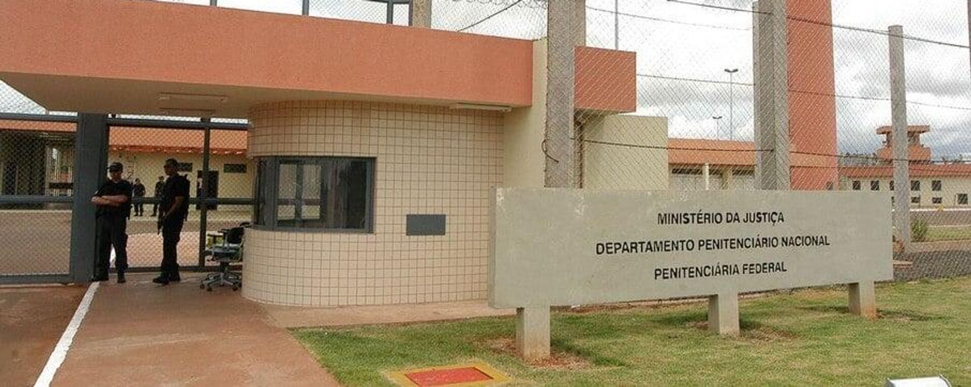 Entrada da Penitenciária Federal de Mossoró, localizada na região oeste do Rio Grande do Norte - Sputnik Brasil, 1920, 22.02.2024