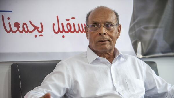 O ex-presidente tunisino e chefe do partido el-Harak, Moncef Marzouki, fala com a Associated Press em Tunes, 28 de agosto de 2019 - Sputnik Brasil
