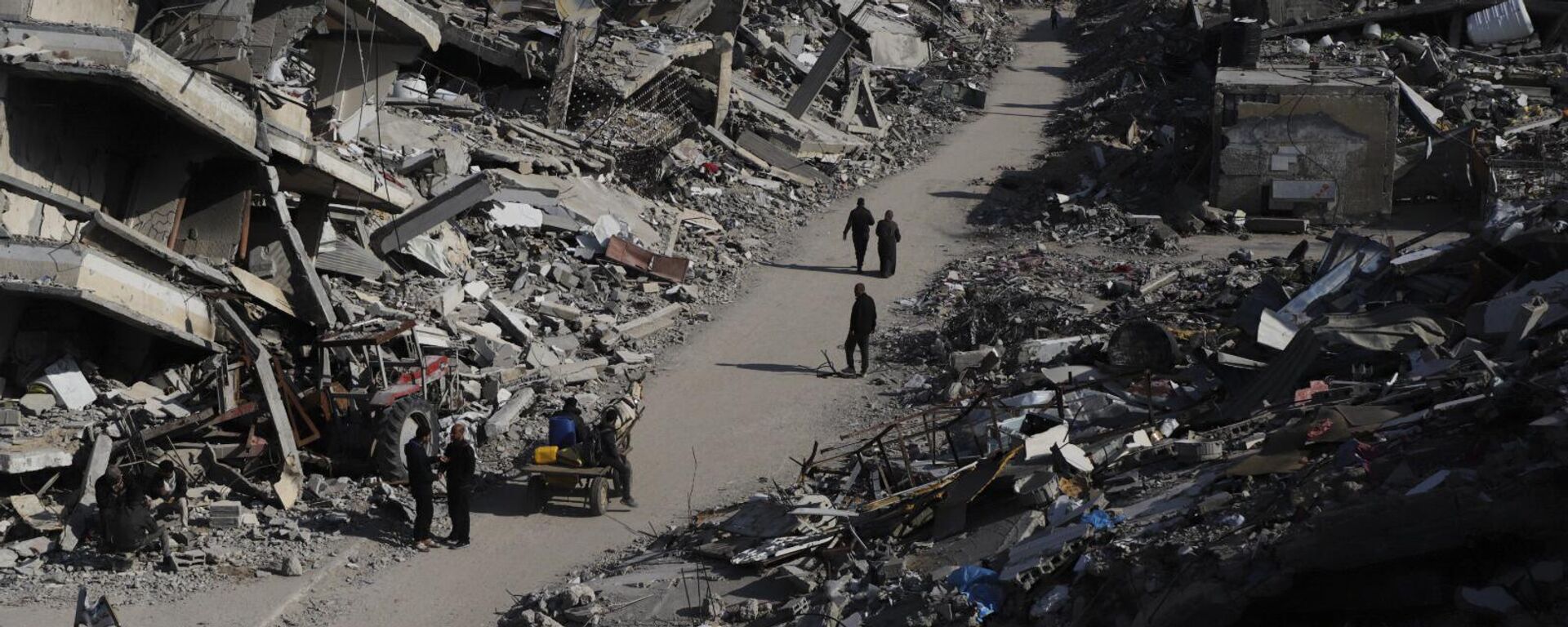 Campo de refugiados palestinos totalmente destruído após constantes bombardeios promovidos pelas Forças de Defesa de Israel (FDI). Jabalia, Faixa de Gaza, 29 de fevereiro de 2024 - Sputnik Brasil, 1920, 06.03.2024