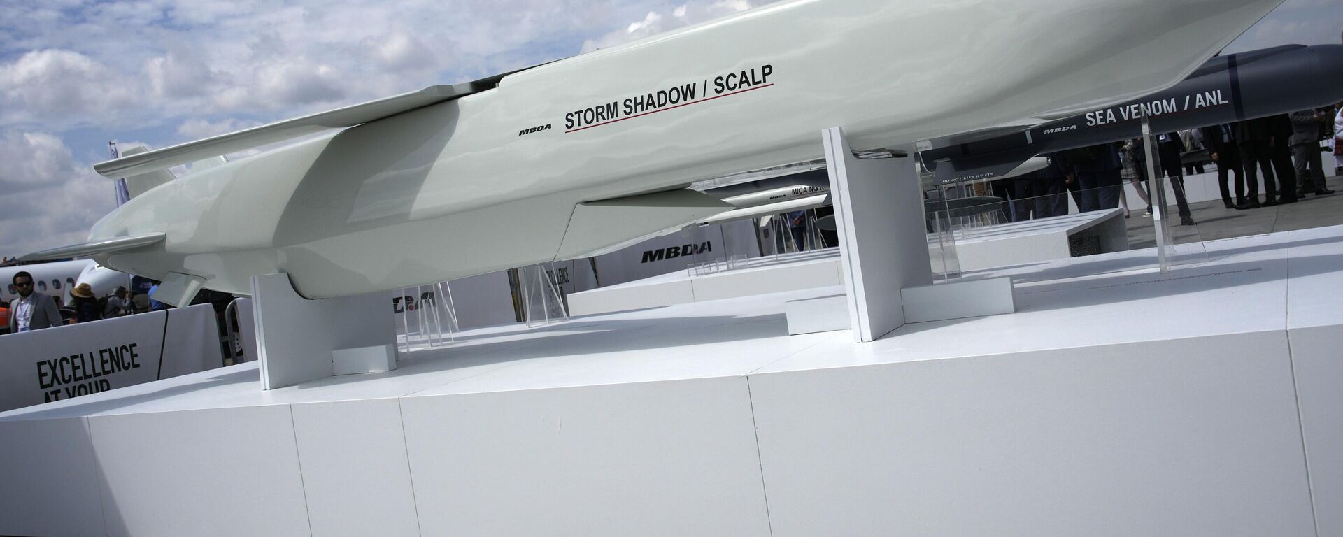 Míssil de cruzeiro Storm Shadow/SCALP em exibição durante o Show Aéreo Paris em Le Bourget, França, 19 de junho de 2023 - Sputnik Brasil, 1920, 04.03.2024
