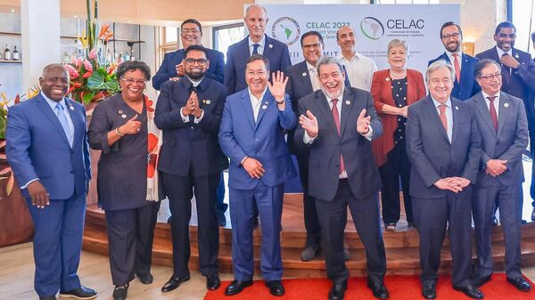 Líderes latino-americanos na VIII Cúpula da CELAC em São Vicente e Granadinas - Sputnik Brasil