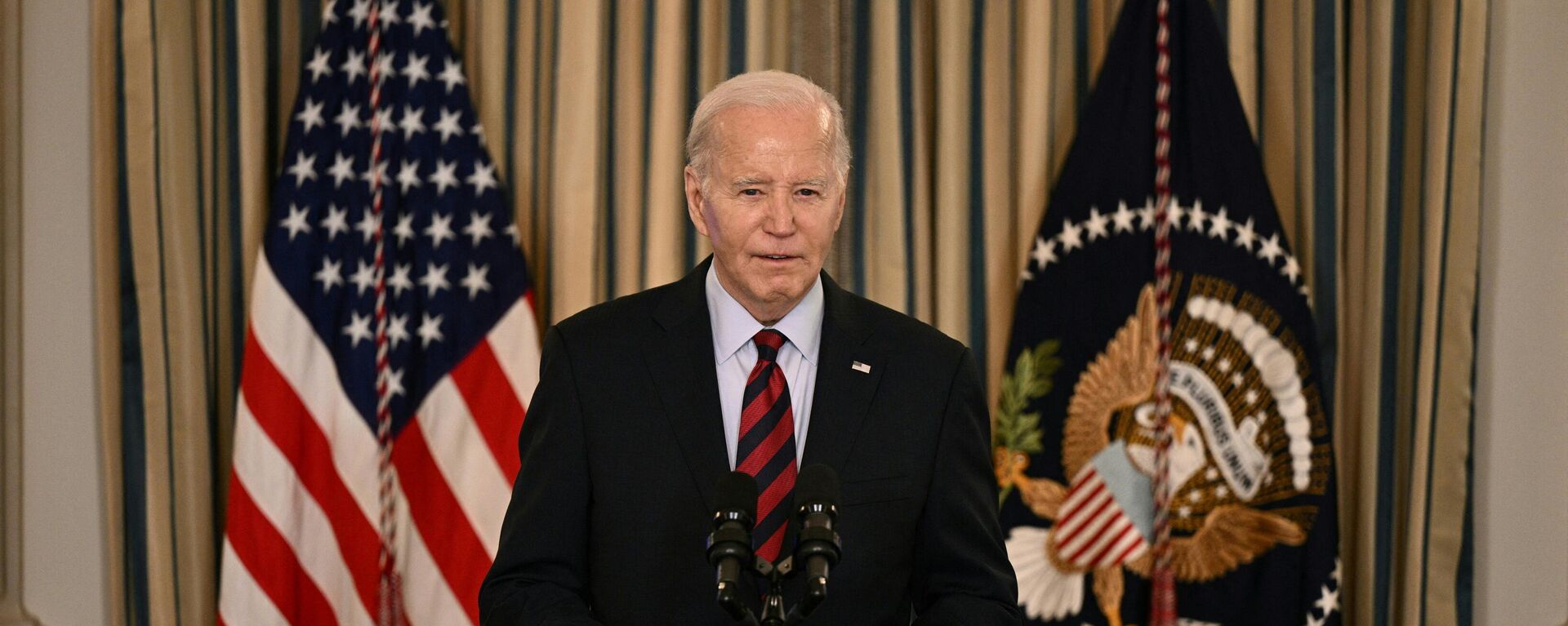 O presidente dos EUA, Joe Biden, fala durante uma reunião do seu Conselho de Concorrência na Sala de Jantar de Estado da Casa Branca em Washington, DC, em 5 de março de 2024 - Sputnik Brasil, 1920, 07.03.2024