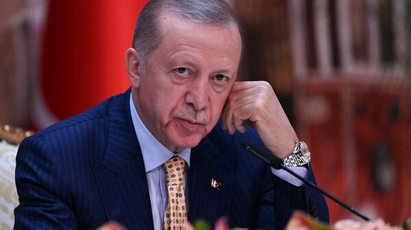 O presidente turco, Recep Tayyip Erdogan em Istambul, em 8 de março de 2024 - Sputnik Brasil