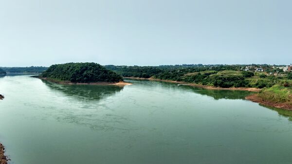 O rio Paraná visto da Ponte da Amizade - Sputnik Brasil