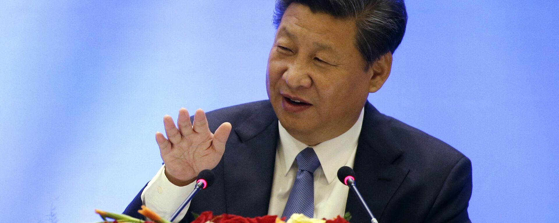 O presidente chinês, Xi Jinping, discursa em uma mesa redonda de negócios EUA-China, composta por CEOs dos EUA e da China, em Seattle, EUA, 23 de setembro de 2015 - Sputnik Brasil, 1920, 27.03.2024