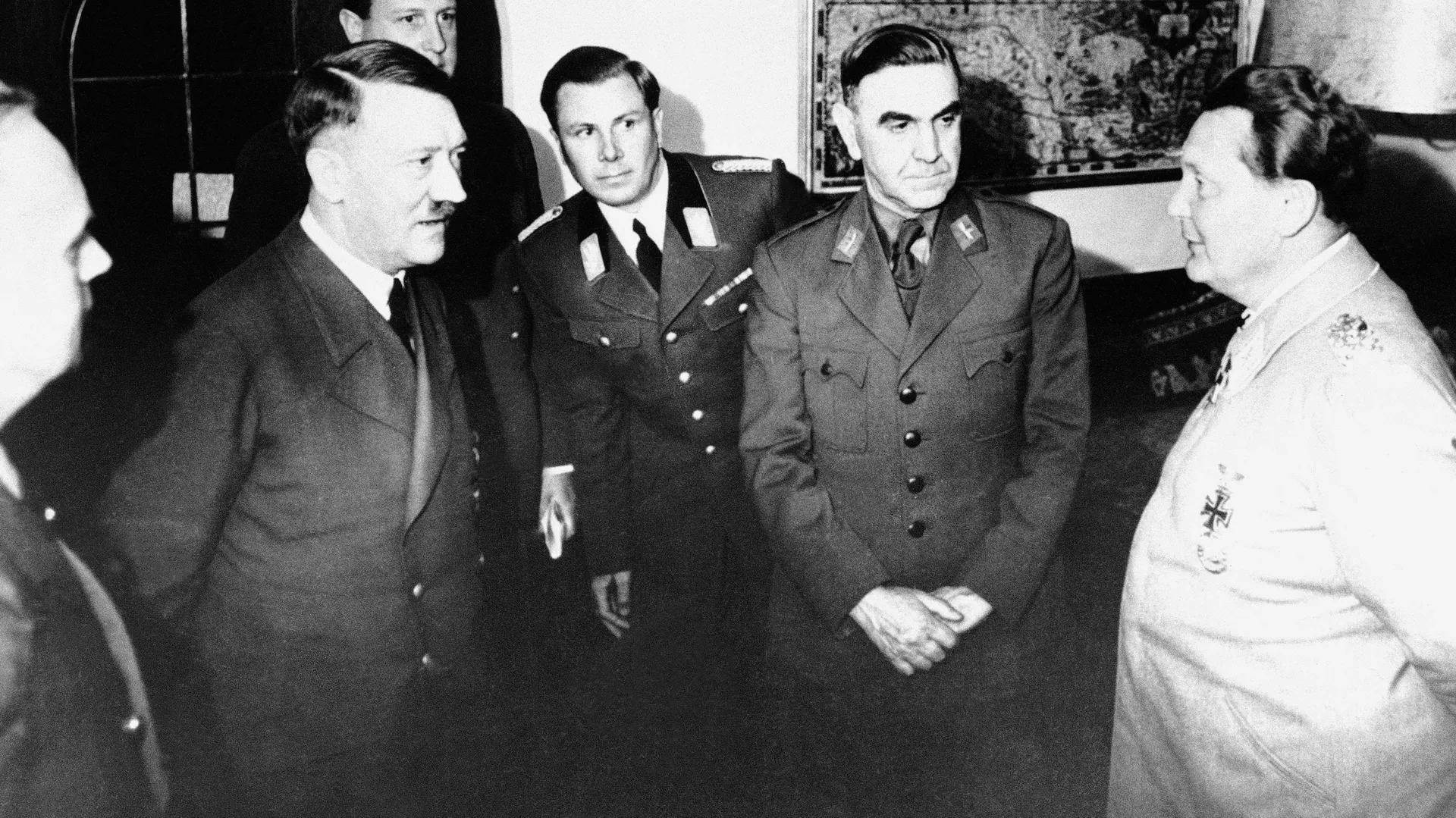 Adolf Hitler recebe líder do chamado Estado Independente da Croácia, Ante Pavelic, na Alemanha. Berlim, 6 de junho de 1941 - Sputnik Brasil, 1920, 31.03.2024