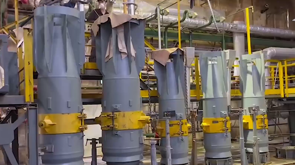 O processo de montagem de bombas FAB-3000 em uma fábrica militar em Nizhny Novgorod - Sputnik Brasil