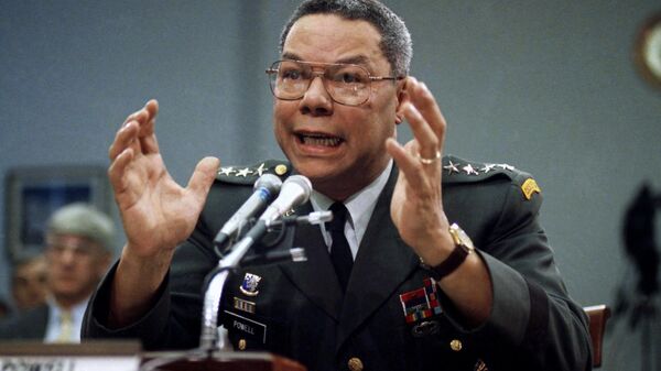 Colin Powell no Capitólio, em Washington, em um subcomitê de Serviços Armados da Câmara. EUA, 25 de setembro de 1991 - Sputnik Brasil