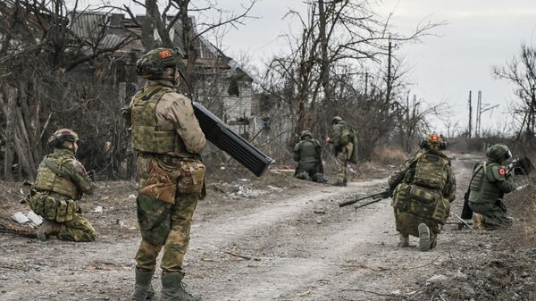 Mídia ocidental admite caos no front ucraniano enquanto Rússia liberta facilmente outro povoado