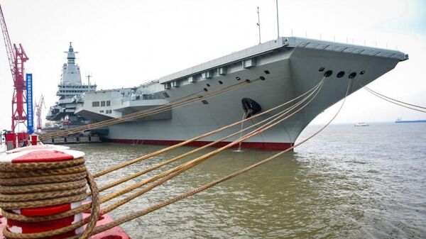 O primeiro porta-aviões nacional da China, Fuijan , foi lançado hoje para o seu primeiro teste - Sputnik Brasil