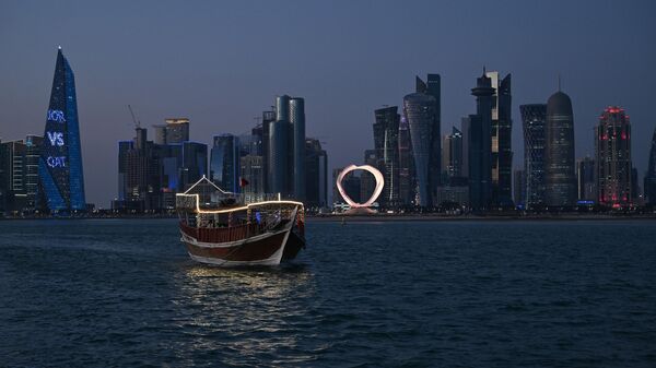 Navio Dhow tradicional do Catar em frente a Doha, Catar, 8 de fevereiro de 2024 - Sputnik Brasil
