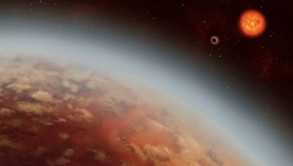 O planeta K2-18b e o recém-descoberto K2-18c, orbitam sua estrela K2-18 (anã vermelha), localizada à distância de 124 anos-luz da Terra na constelação de Leo (apresentação artística) - Sputnik Brasil