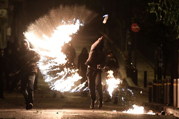 Protestos em Atenas - Sputnik Brasil