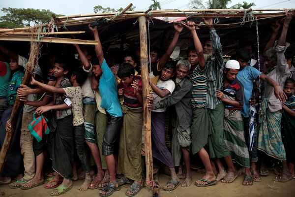 Refugiados rohingya em campo no Bangladesh - Sputnik Brasil