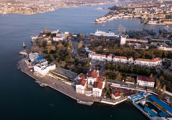 Vista aérea da cidade de Sevastopol, na Crimeia - Sputnik Brasil