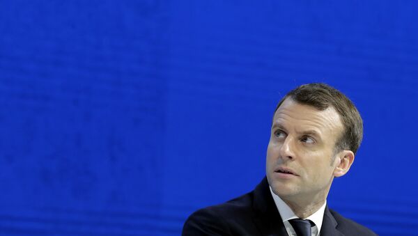 O presidente da França, Emmanuel Macron, é visto durante o Fórum Econômico Internacional em Davos em 24 de janeiro de 2018 - Sputnik Brasil