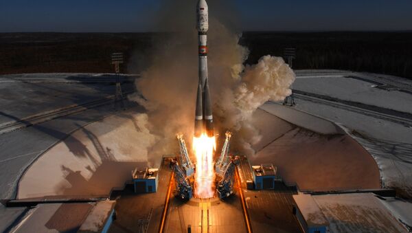 Lançamento de foguete-portador Soyuz-2.1a do cosmódromo Vostochny - Sputnik Brasil